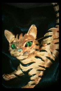 Very RARE Trifari pin/brooch